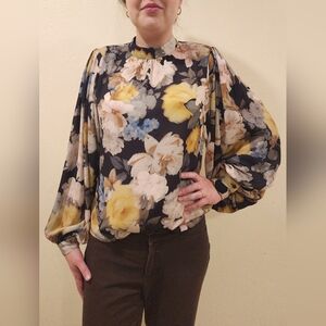 Flying Tomato Floral Chiffon Blouse in Black and Yellow